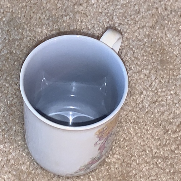 Vintage Precious Moments Lisa Name Mug, 1989 - Picture 6 of 12